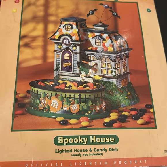 Department 56 Spooky Lighted House & Candy Dish with Green Mrs. M&M - Picture 8 of 8